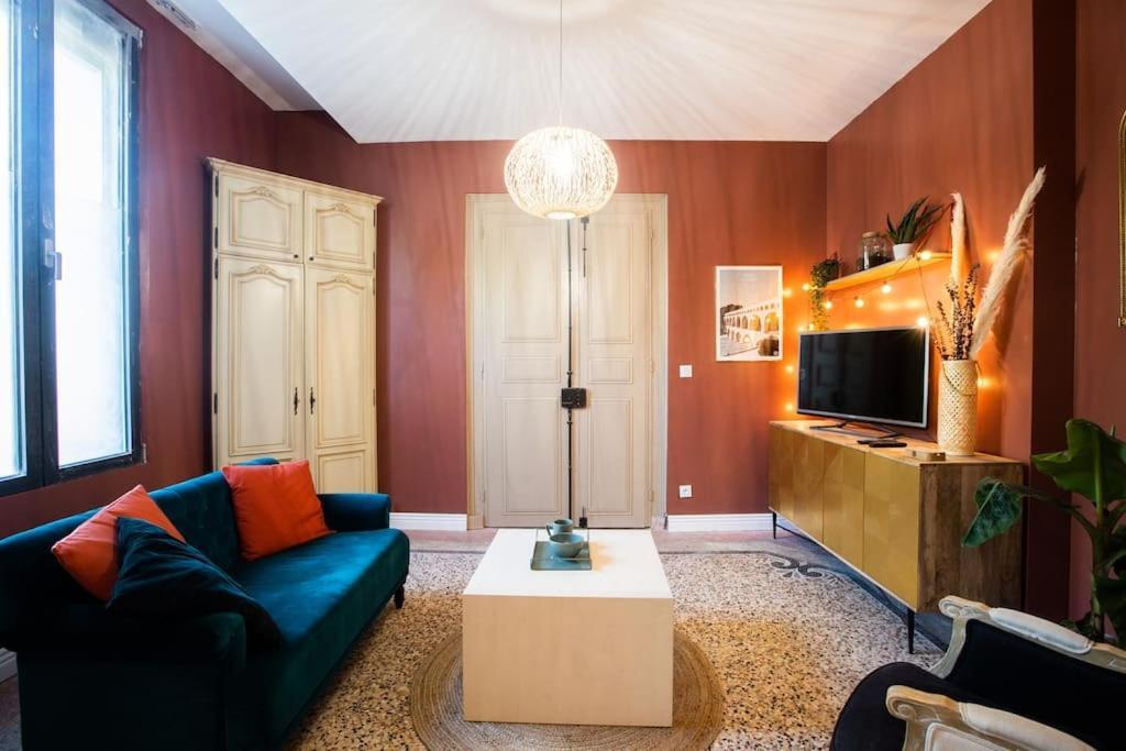 La Suite 2 Pieces Lit Queen Size Entree Privee Nîmes Extérieur photo